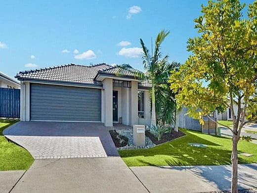 2 Ashburton Crescent  Sippy Downs